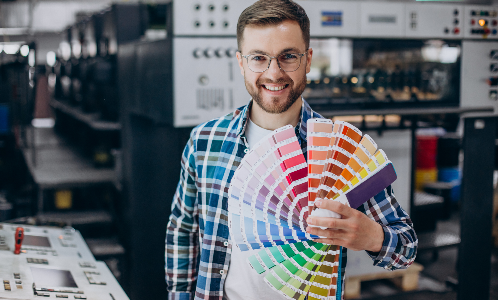 Folyo Türleri Nelerdir? One Way Vision, Baskı Folyosu ve Kesim Folyo Arasındaki Farklar